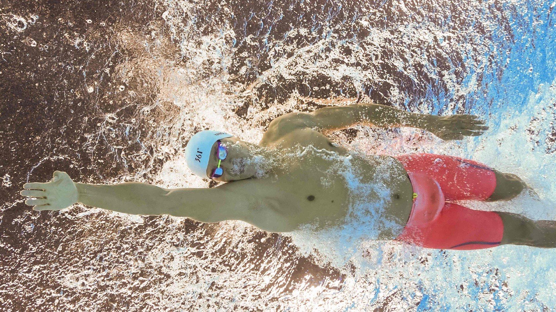 中超联赛激战正酣，争冠保级悬念迭起